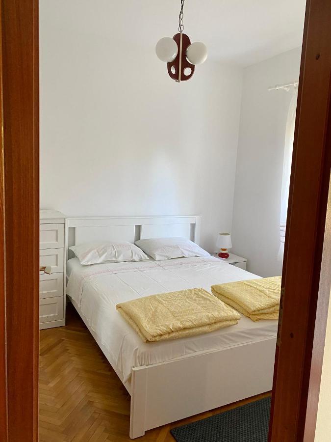 Apartmani Luka Zrnovo Luaran gambar